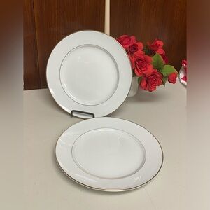 Johann Haviland Germany white with gold band dinner plates